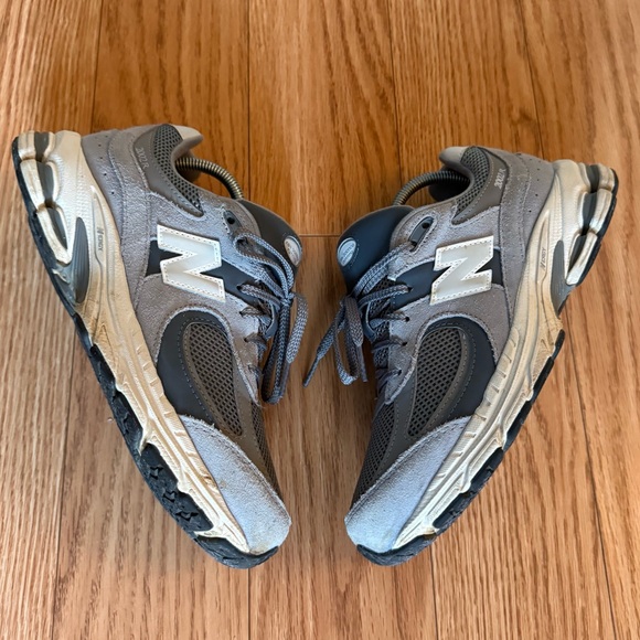 New Balance Gray and White Sneakers - Picture 6 of 16